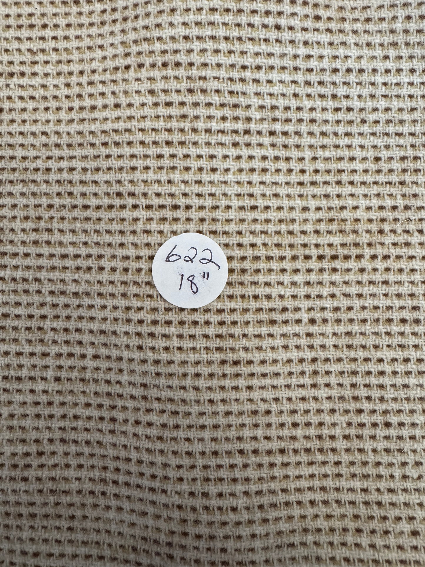 Remnant -100% Wool -18" #622