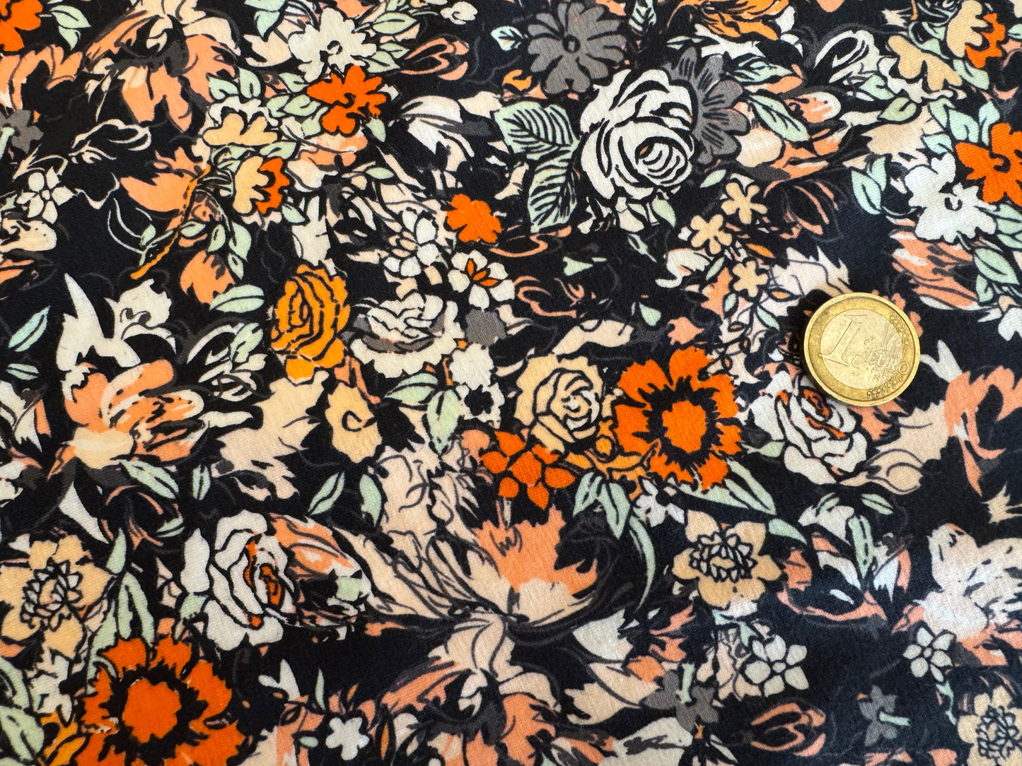 95/5 Cotton/Spandex Jersey - Shades of Coral Floral