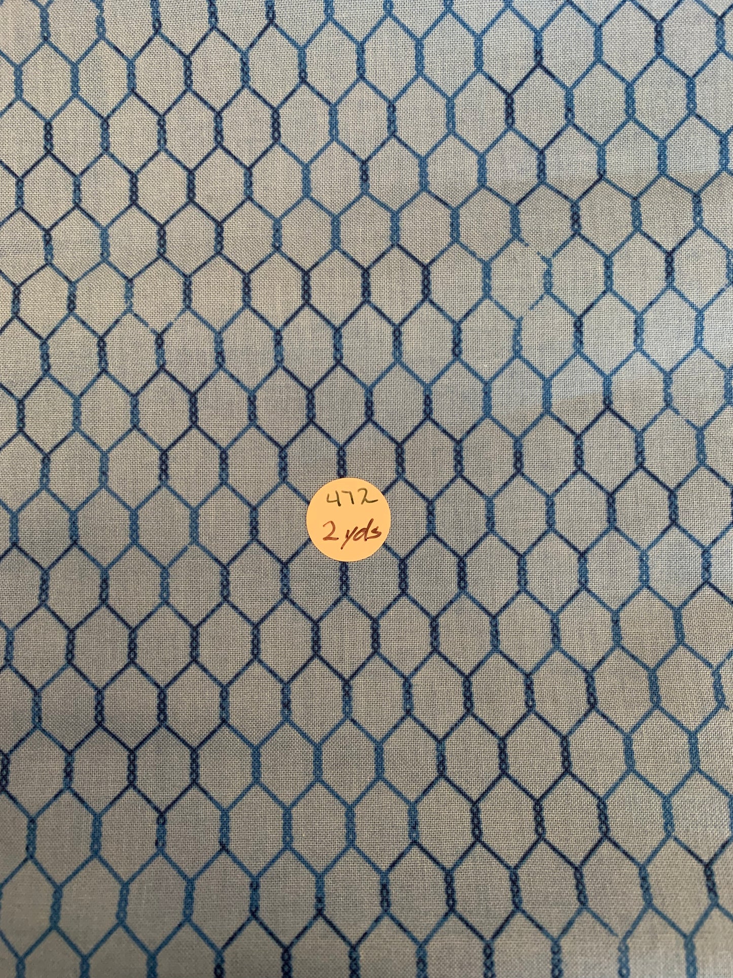 Quilters Cotton Remnant "Blue Chickenwire" 2yds #472