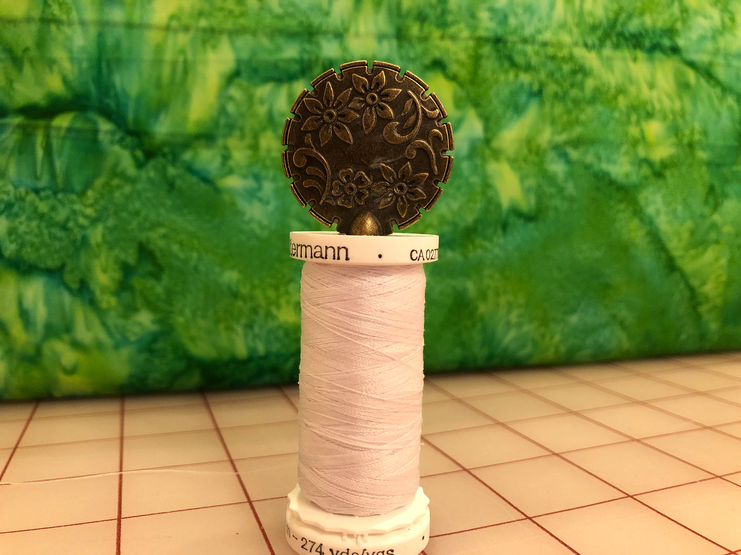 Thread Cutter Pendant