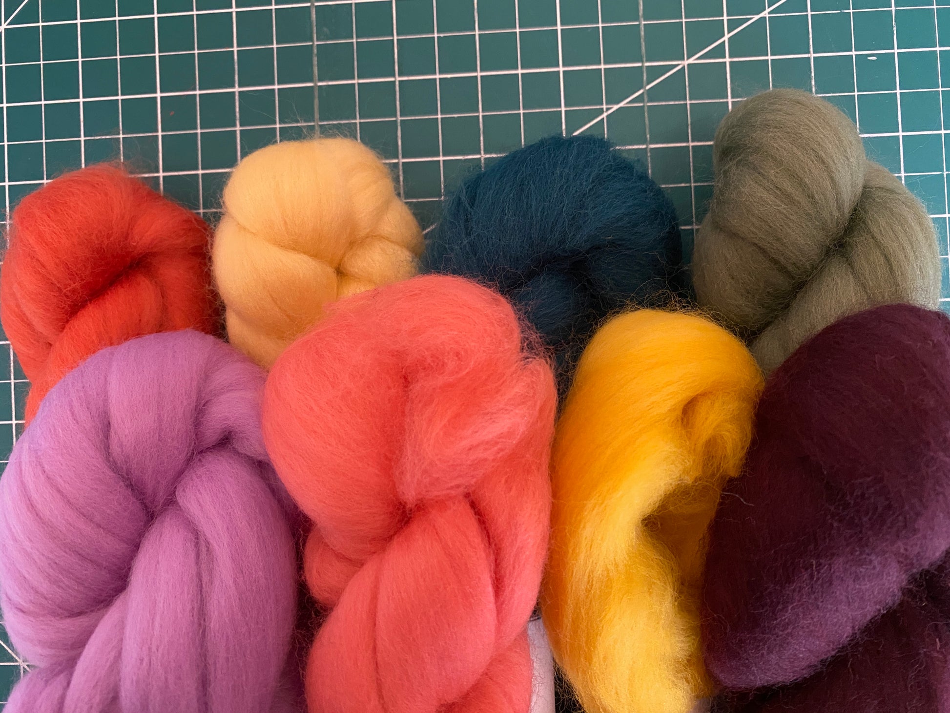 Wool felt material set,Needle felted Spanish staple wool Felting Anima –  Edelweiss Day