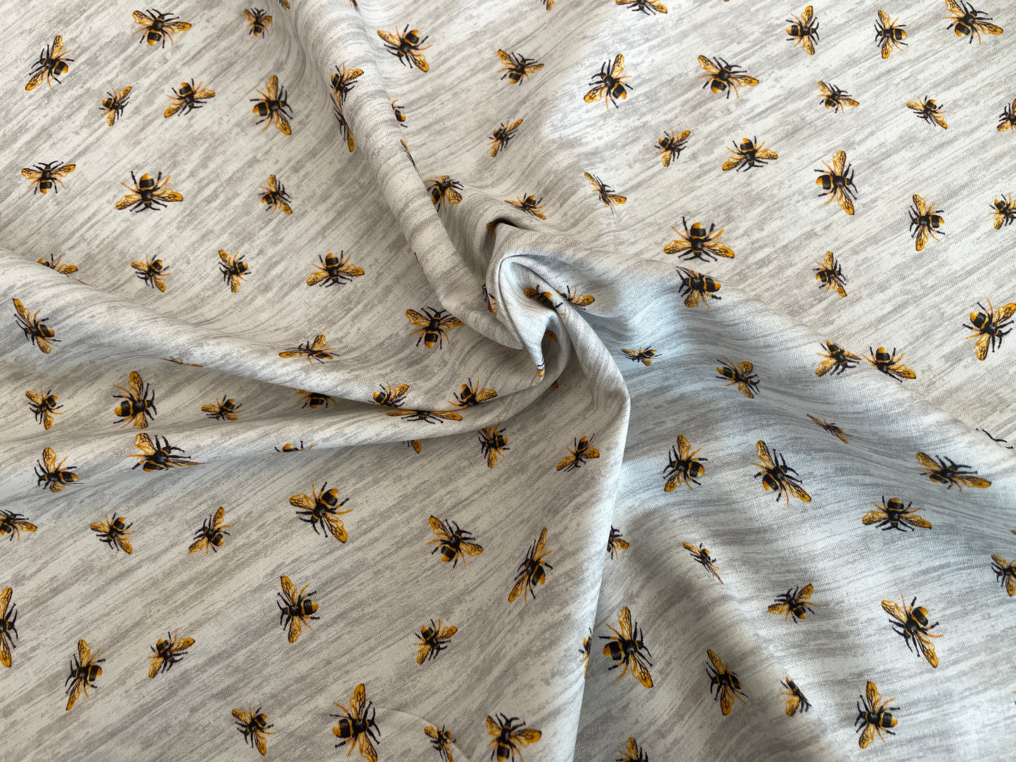 100% Cotton - Quilting Weight - Bees Knees