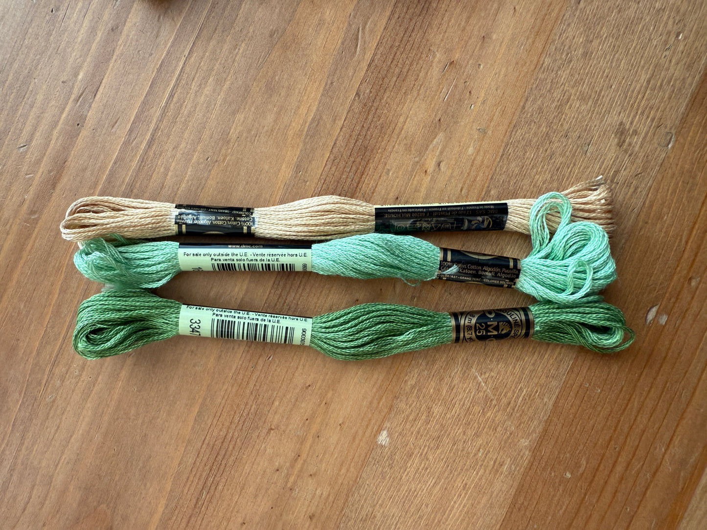 Wood Pendant/Earrings to Embroider