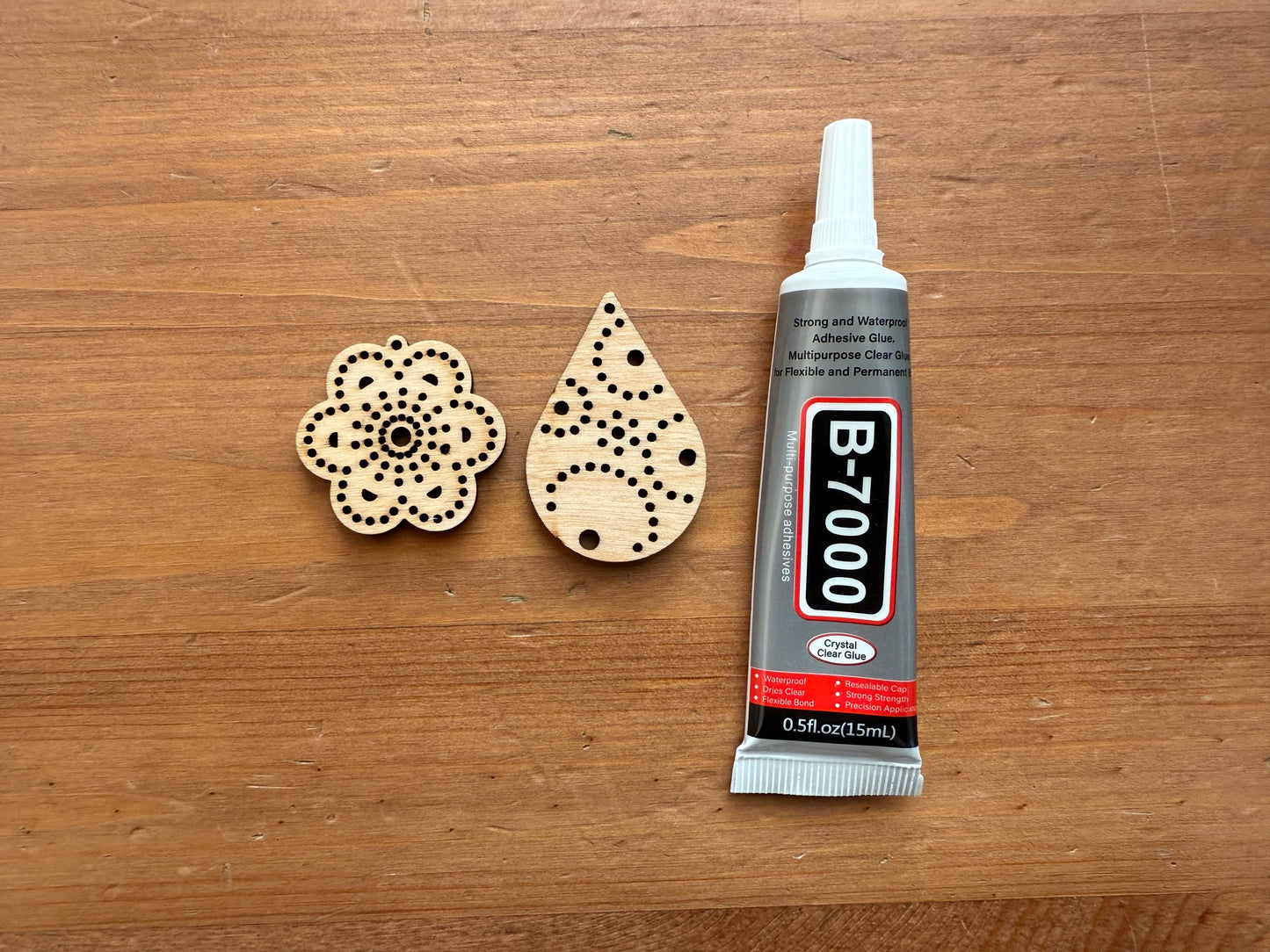 Wood Pendant/Earrings to Embroider
