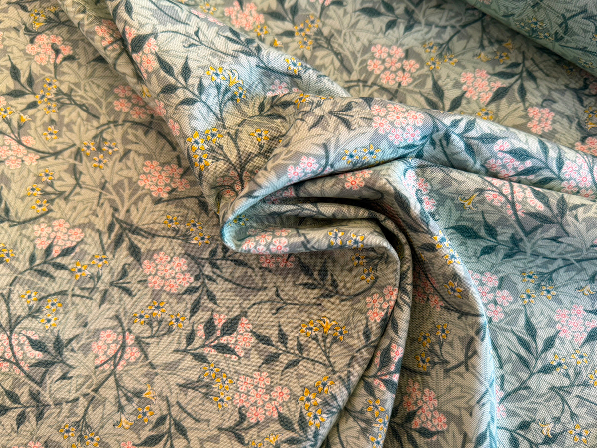 Genuine William Morris Design - Quilting Cotton - Jasmine - Aqua (Copy)